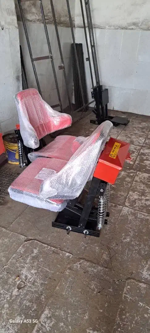 فروس صندلی تراکتور ارگونومیک|قطعات یدکی و لوازم جانبی|بندر ماهشهر, |دیوار