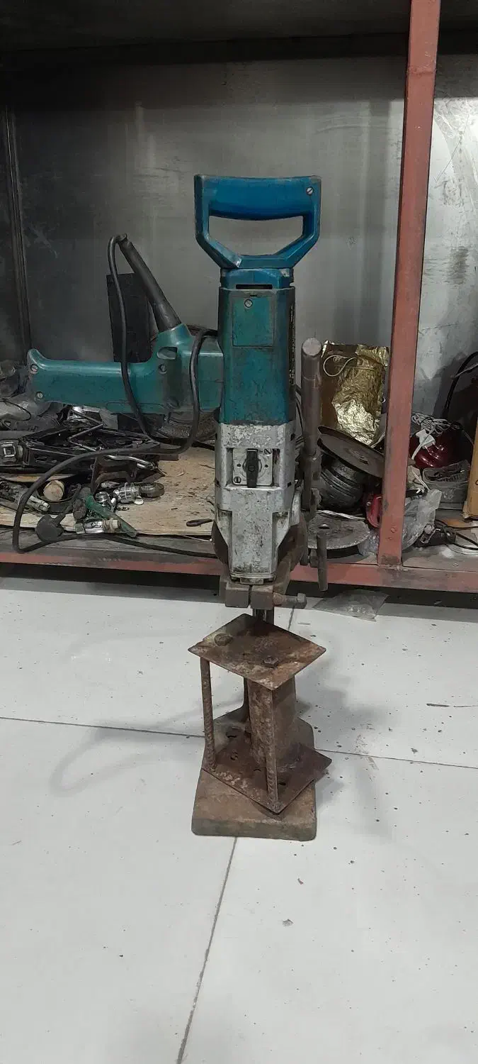 دریل بوش آلمان ۱۱۲۱ با پایه|ابزارآلات|پرند, فاز ۲|دیوار