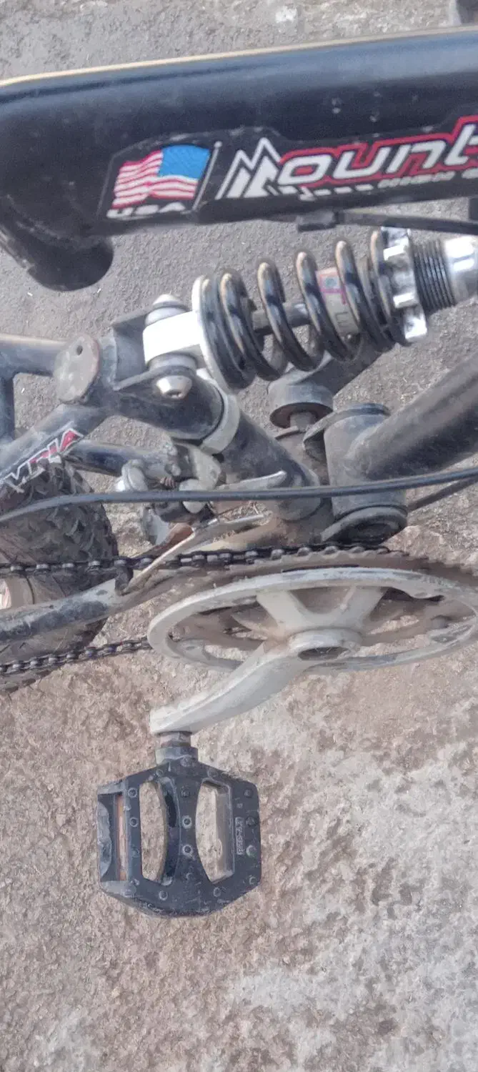 دوچرخه دنده ای 20|دوچرخه، اسکیت، اسکوتر|صحنه, |دیوار