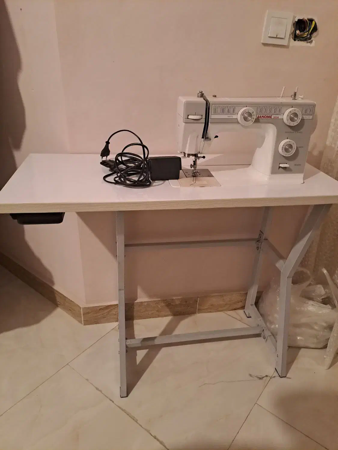 چرخ خیاطی|چرخ خیاطی و ریسندگی|ماهدشت, |دیوار