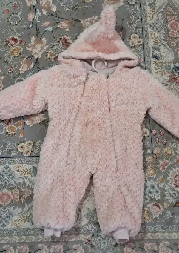 سرهمی نوزادی8ماه|کفش و لباس بچه|شیراز, دوکوهک|دیوار