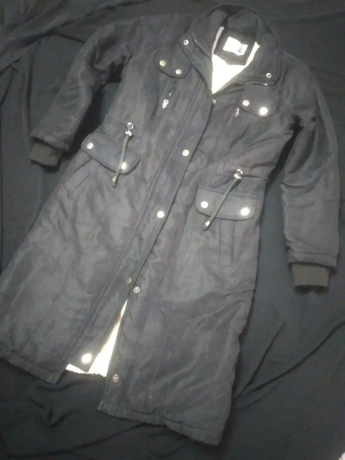 پالتو|لباس|یزد, |دیوار