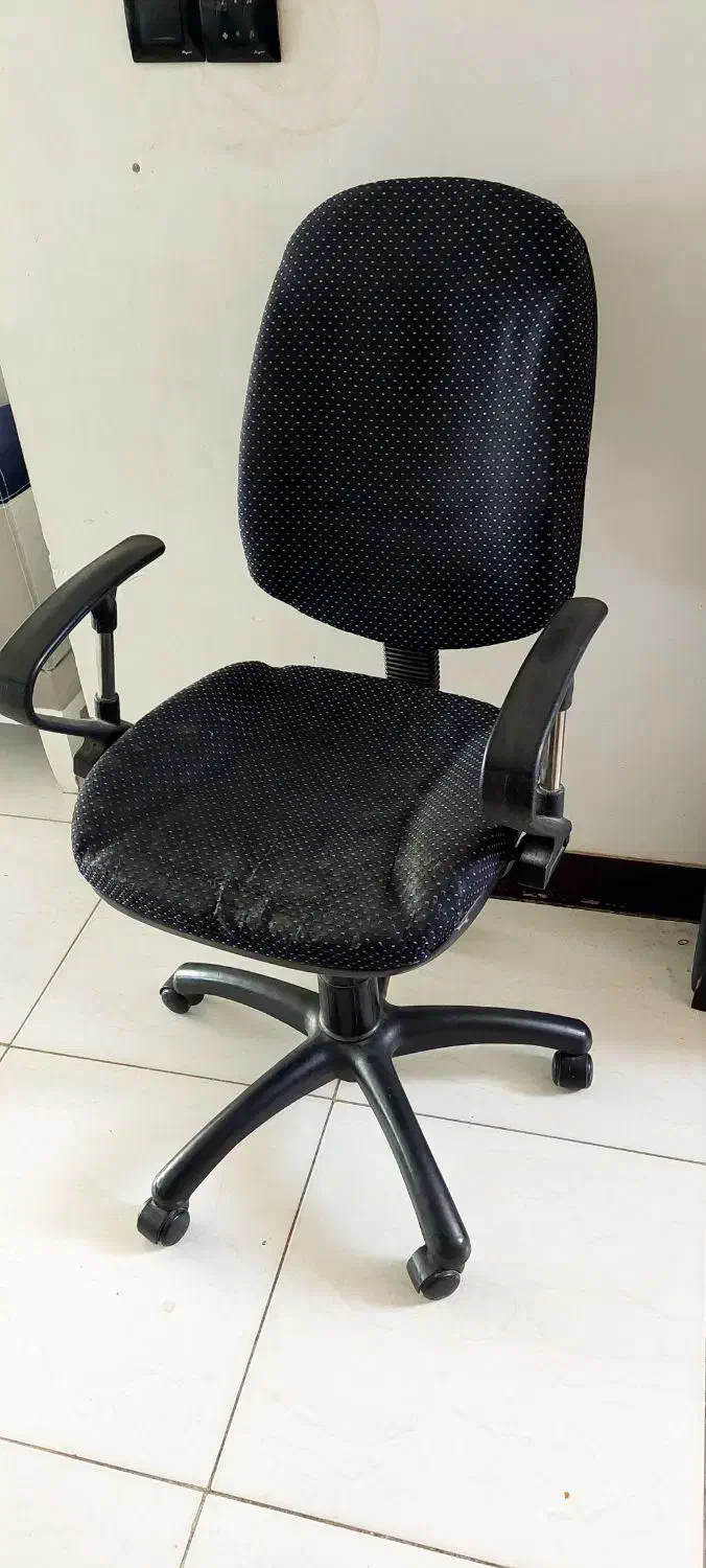 صندلی کامپیوتر کاملا سالم|صندلی و نیمکت|گناباد, |دیوار