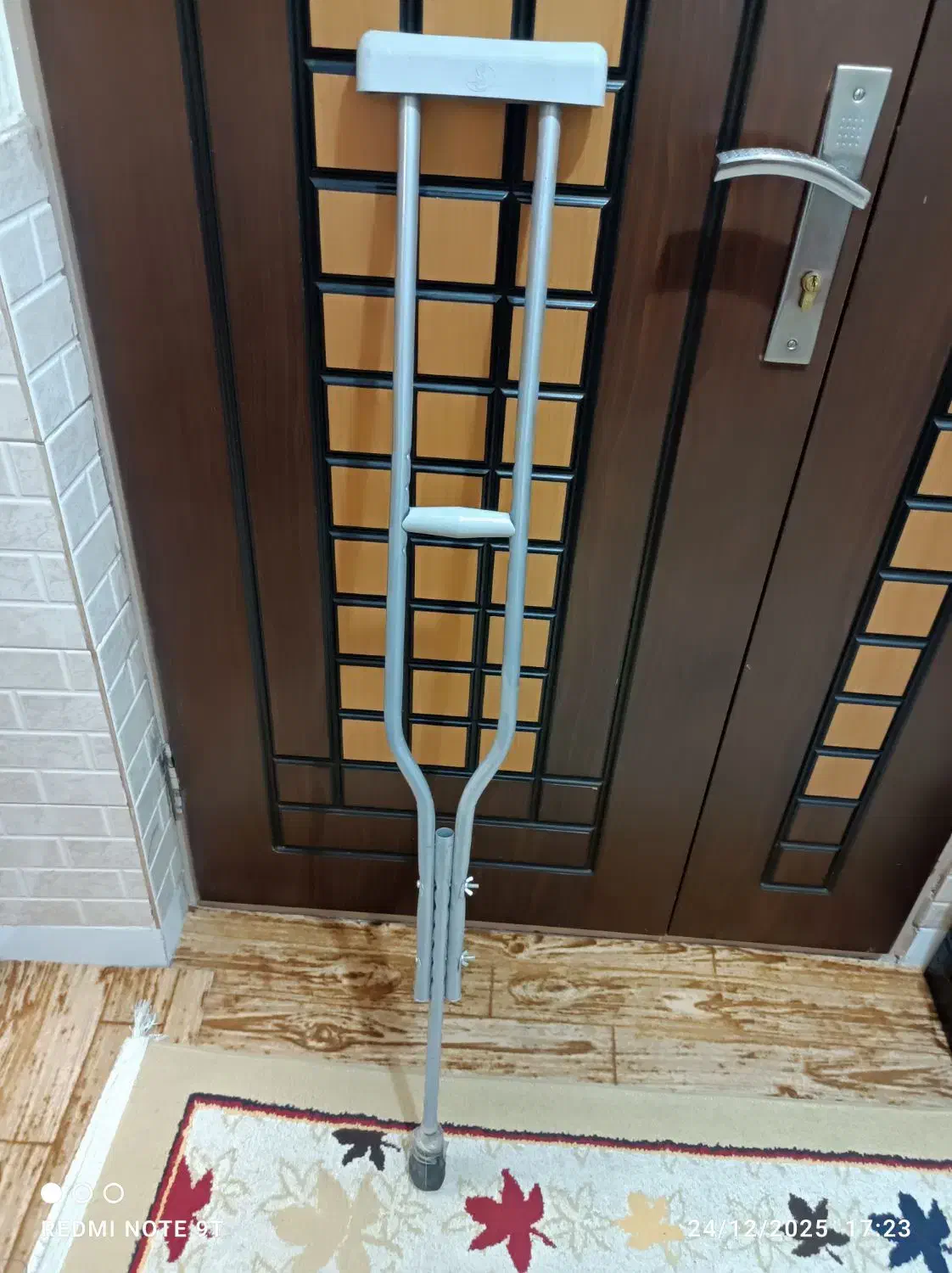 عصا|پزشکی|زنجان, |دیوار