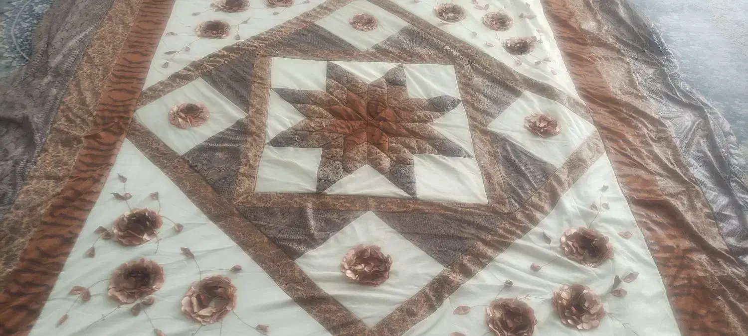 روتختی ۵تیکه همراه با دوتا بالشت کوسن|سرویس روتختی|بروجرد, |دیوار