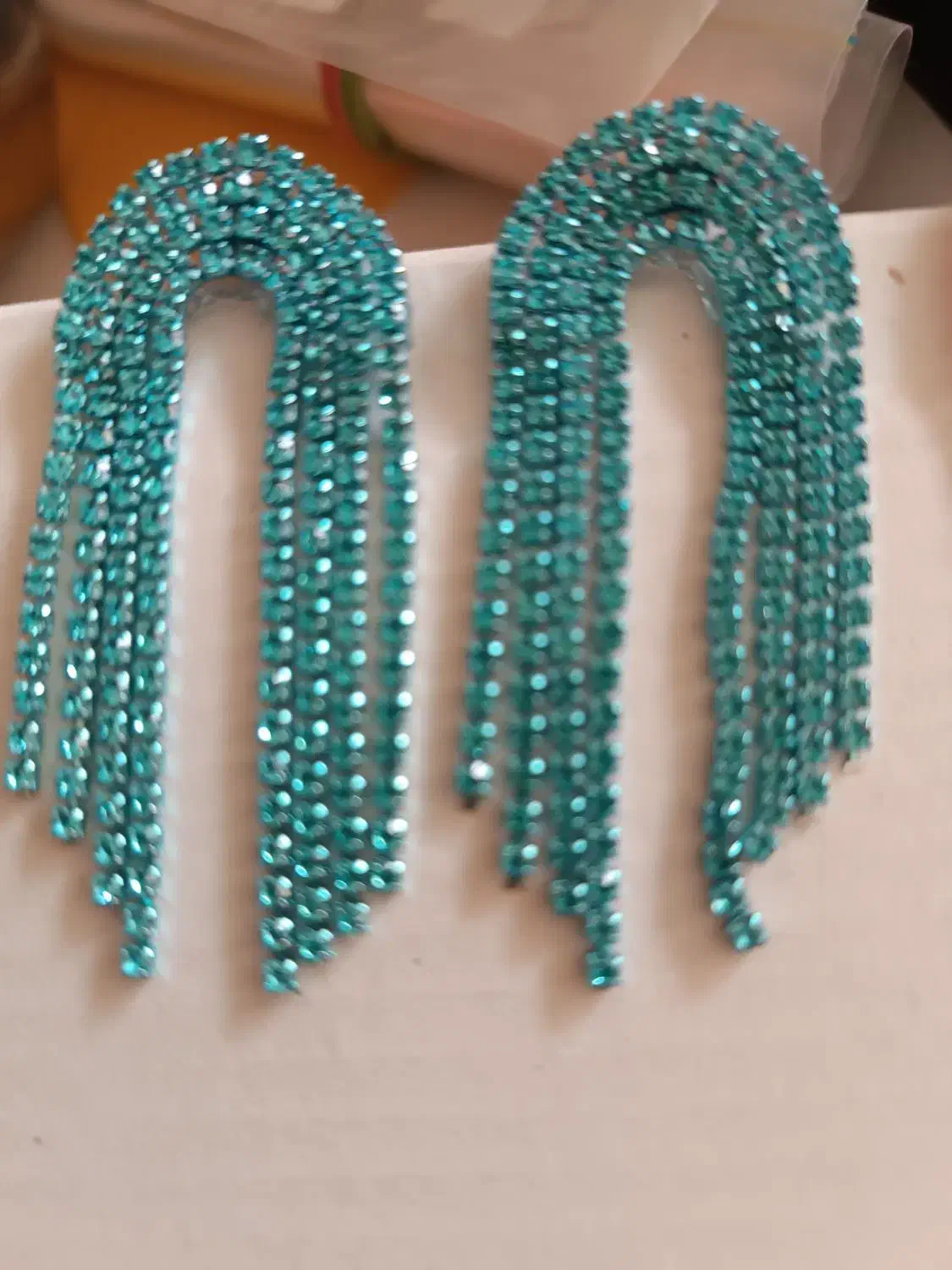 گوشواره های مجلسی وپابندیادستبندو2عددتل دخترانه|زیورآلات و اکسسوری|قم, مهر آباد|دیوار