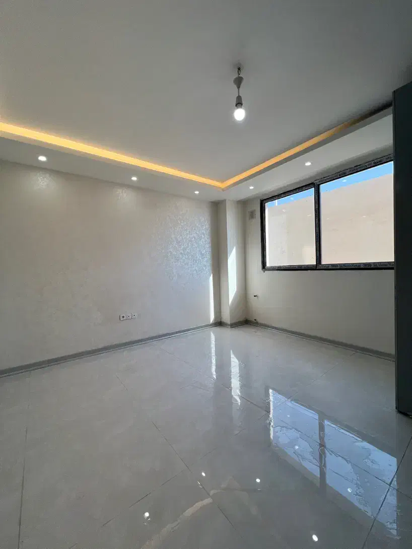 اپارتمان دو خواب رو به افتاب/۶ واحدی|فروش آپارتمان|شاهین‌شهر, ۹ دی|دیوار