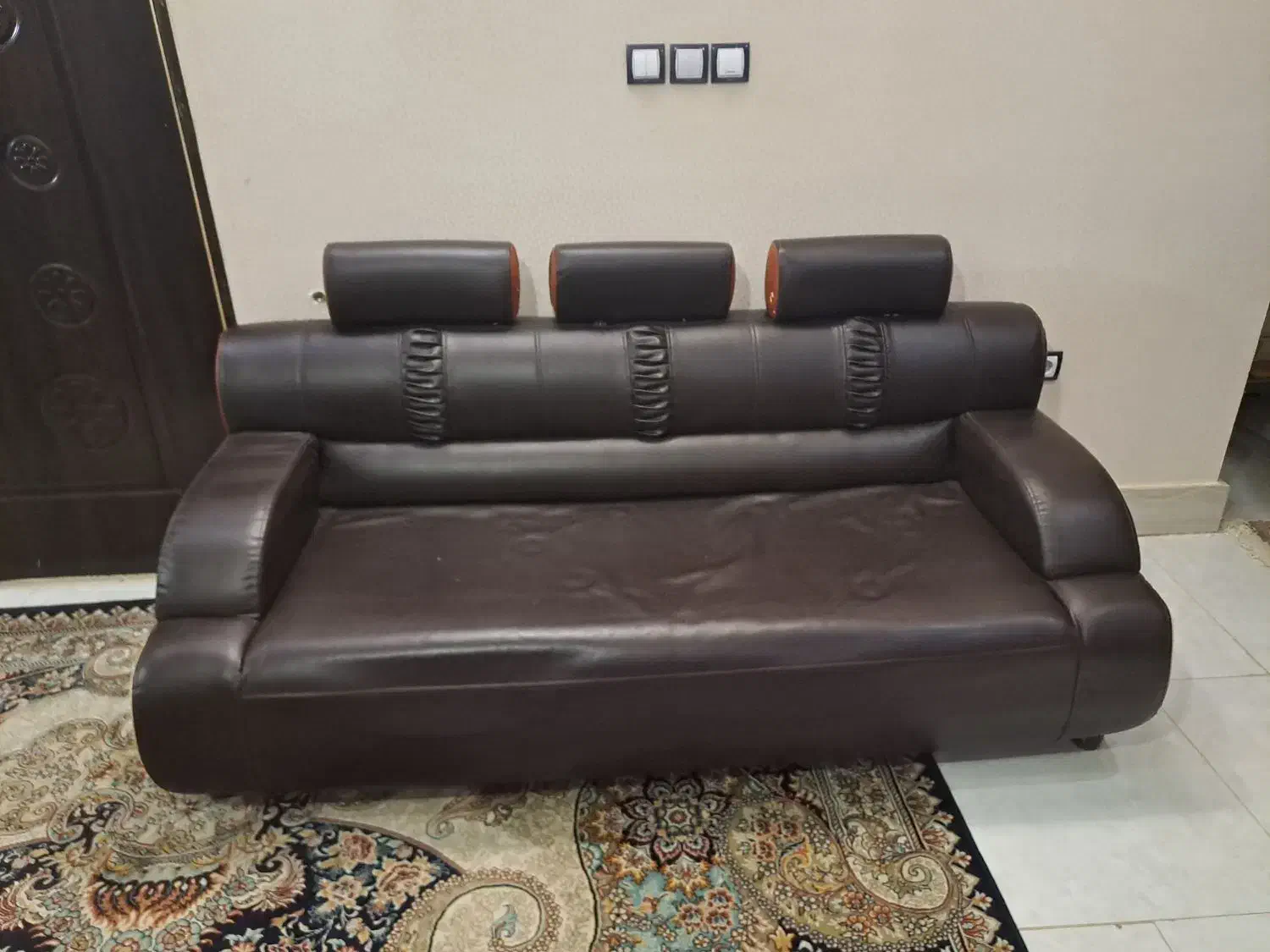 مبل|مبلمان خانگی و میز عسلی|شیروان (خراسان), |دیوار