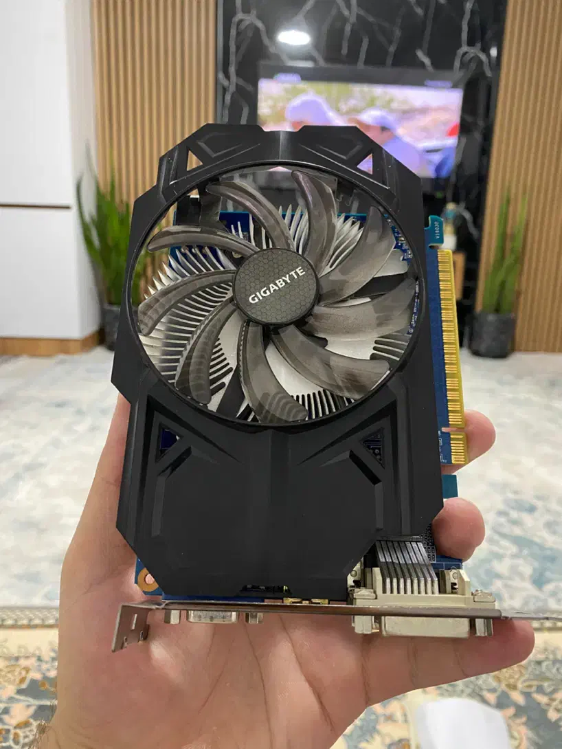 گرافیک گیگابایت ۲گیگ/ رم ۴ ddr3|قطعات و لوازم جانبی رایانه|مشهد, ادیب نیشابوری (شهرک غرب)|دیوار