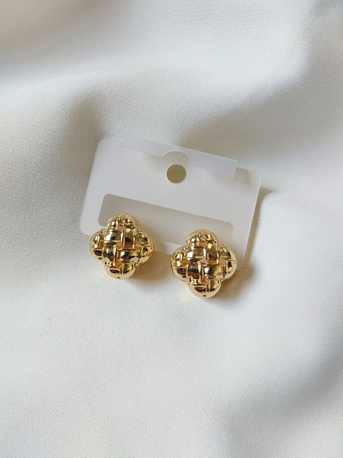 گوشواره مدرن طلایی|بدلیجات|ساری, |دیوار