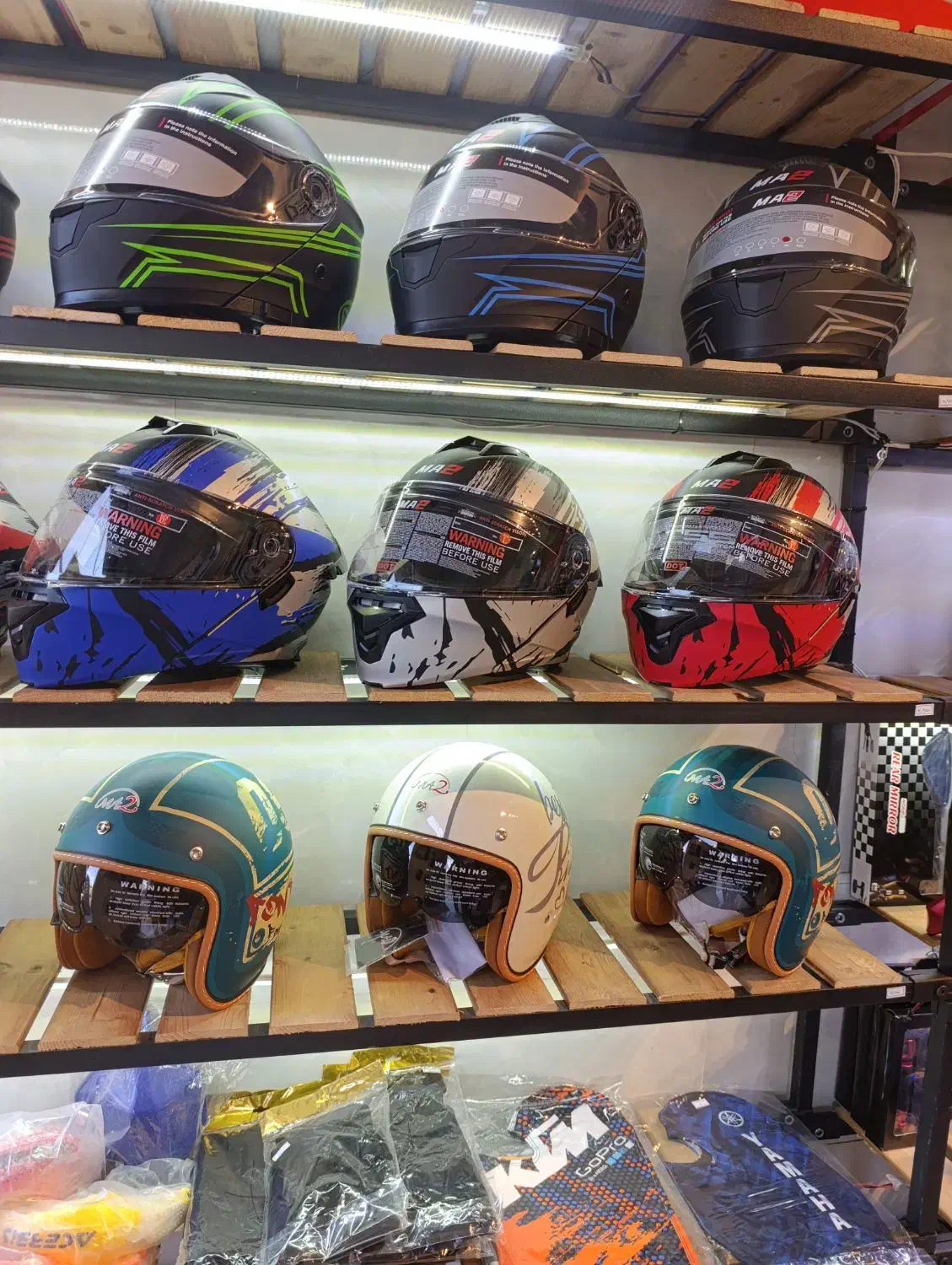 لوازم یدکی و اکسسوری موتورسیکت|قطعات یدکی و لوازم جانبی|کرج, باغستان|دیوار