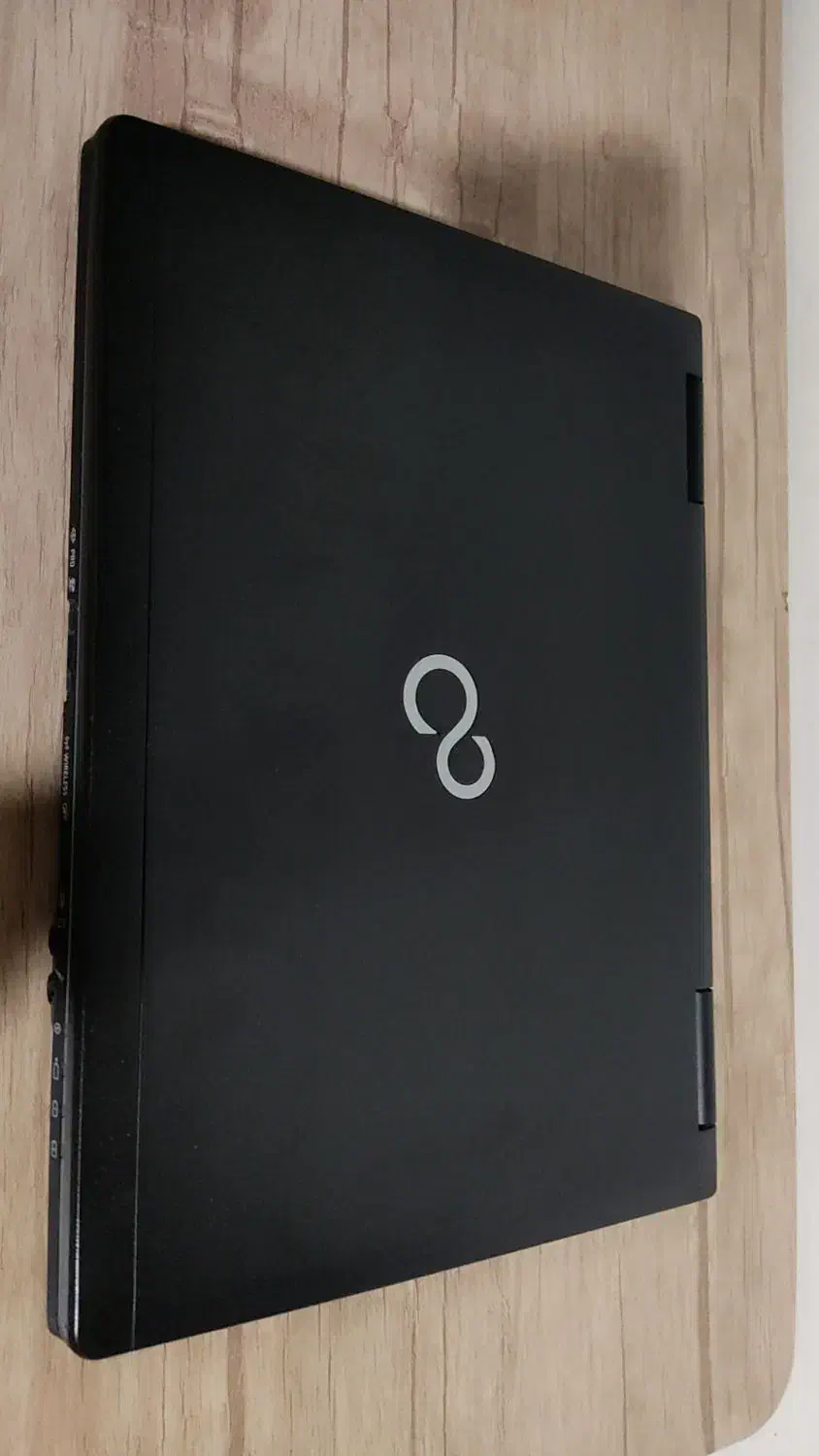 لب تاب|رایانه همراه|شاهین دژ, |دیوار