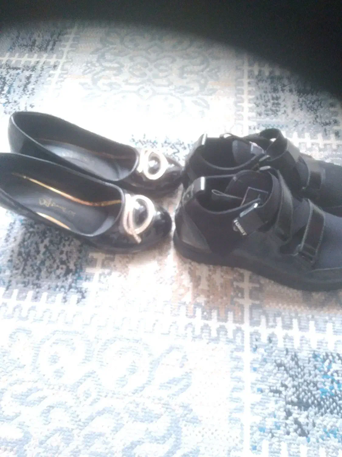 کفش مجلسی|کیف، کفش، کمربند|اسفراین, |دیوار