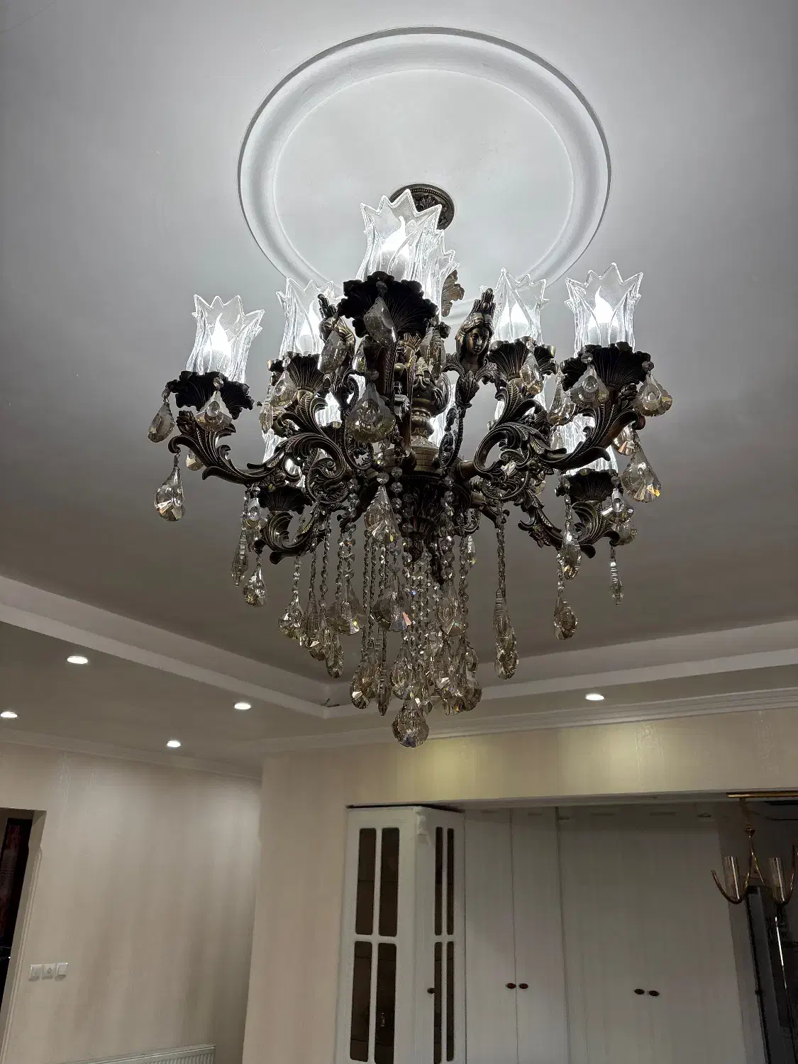 لوستر بسیار شیک|لوستر و چراغ آویز|قائم‌شهر, |دیوار