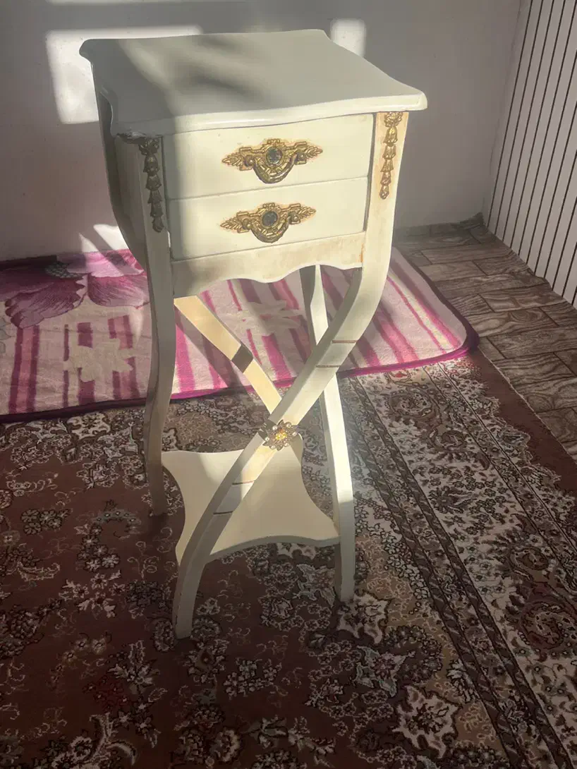 میز تلفن تمیز|میز تلفن|اردبیل, |دیوار