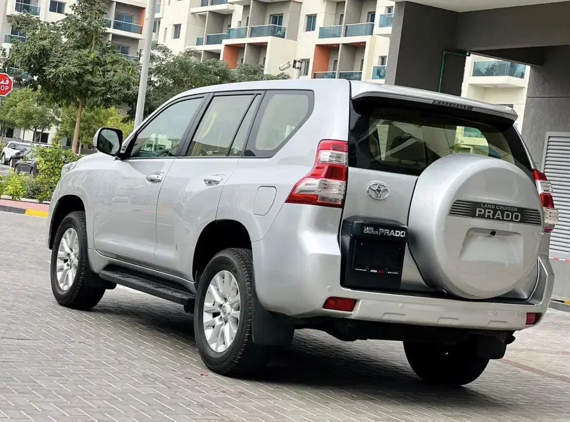 پرادو مدل 2017(واردات انواع گذر مناطق آزاد)|خودرو سواری و وانت|رشت, گلسار|دیوار