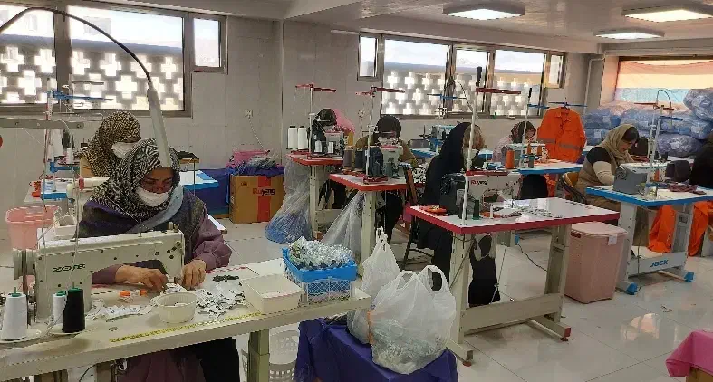 دوزنده و خیاط خانم|استخدام صنعتی، فنی، مهندسی|زنجان, |دیوار