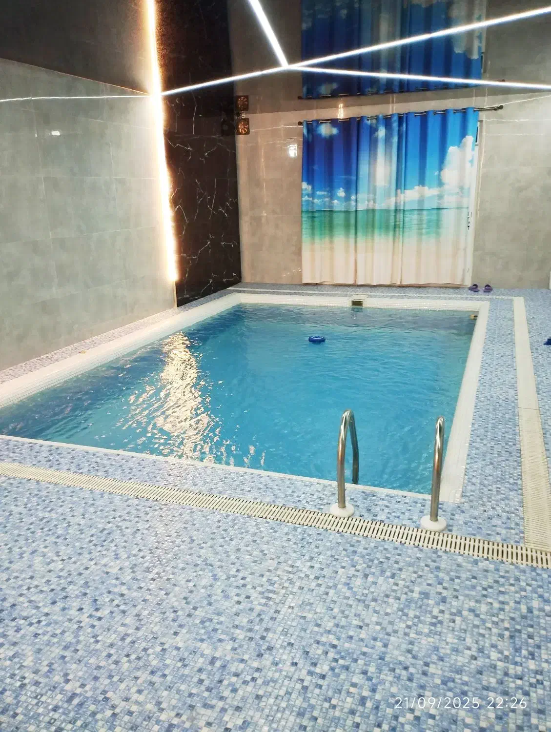 اجاره روزانه باغ ویلا استخر داخل آبگرم|اجارهٔ کوتاه‌مدت ویلا و باغ|مشهد, میان ولایت|دیوار