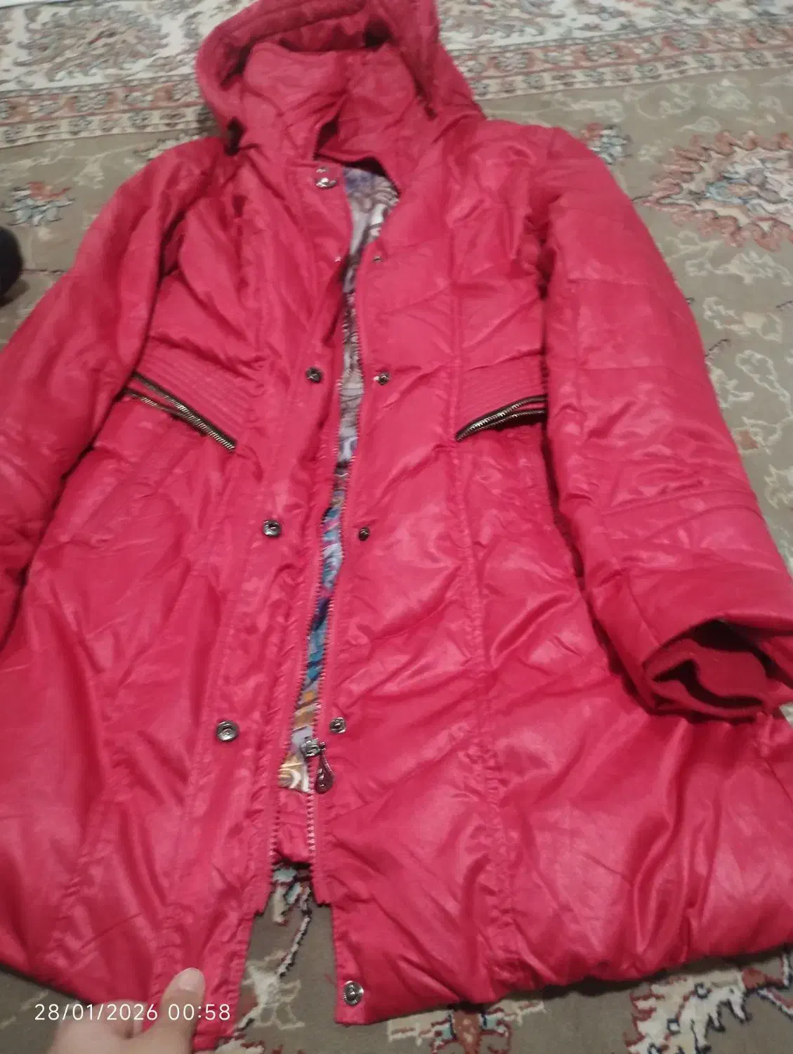 لباس|لباس|دورود, |دیوار