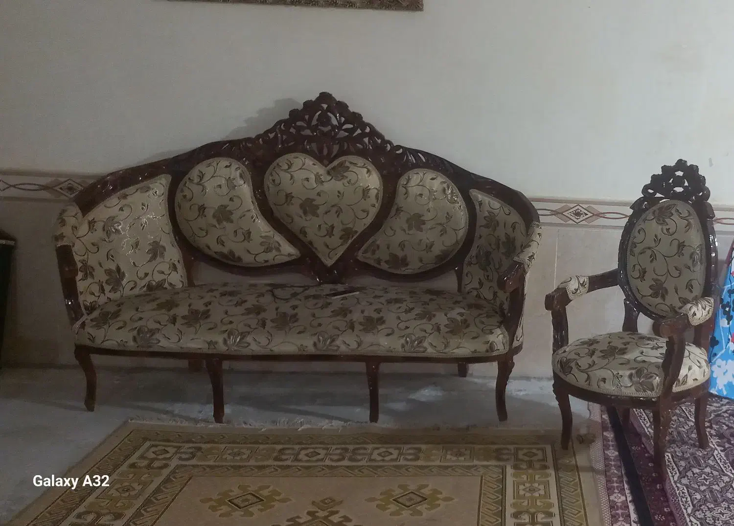 مبل سلطنتی|مبلمان خانگی و میز عسلی|شیروان (لرستان), |دیوار