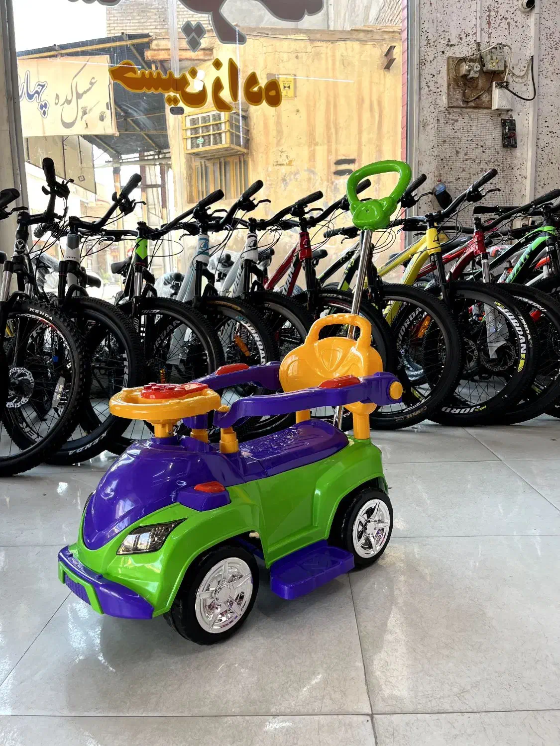 سه چرخه کودک|دوچرخه، اسکیت، اسکوتر|شوشتر, |دیوار