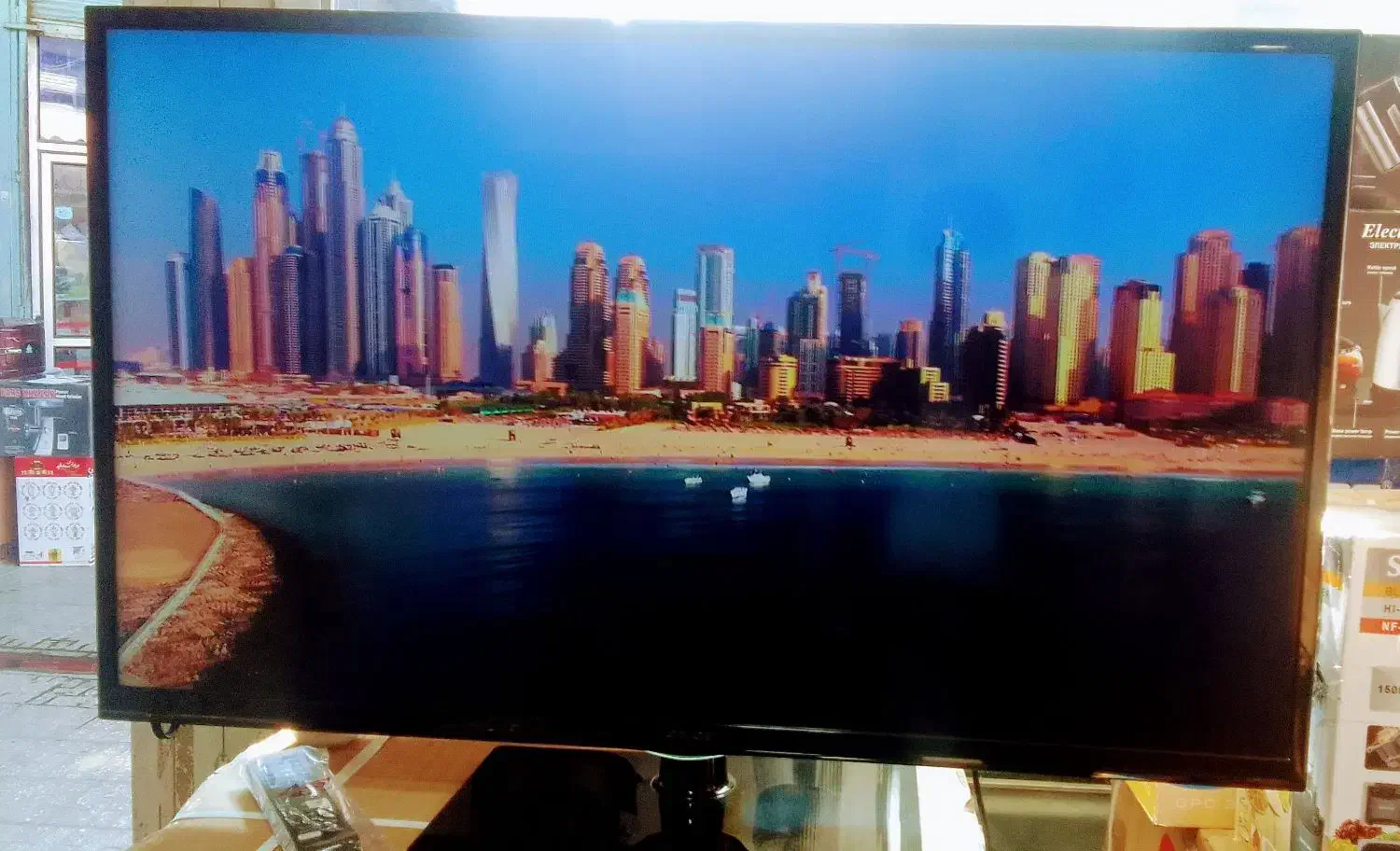 ۴۲ ال ایدی هایسنس درحد|تلویزیون و پروژکتور|اشنویه, |دیوار