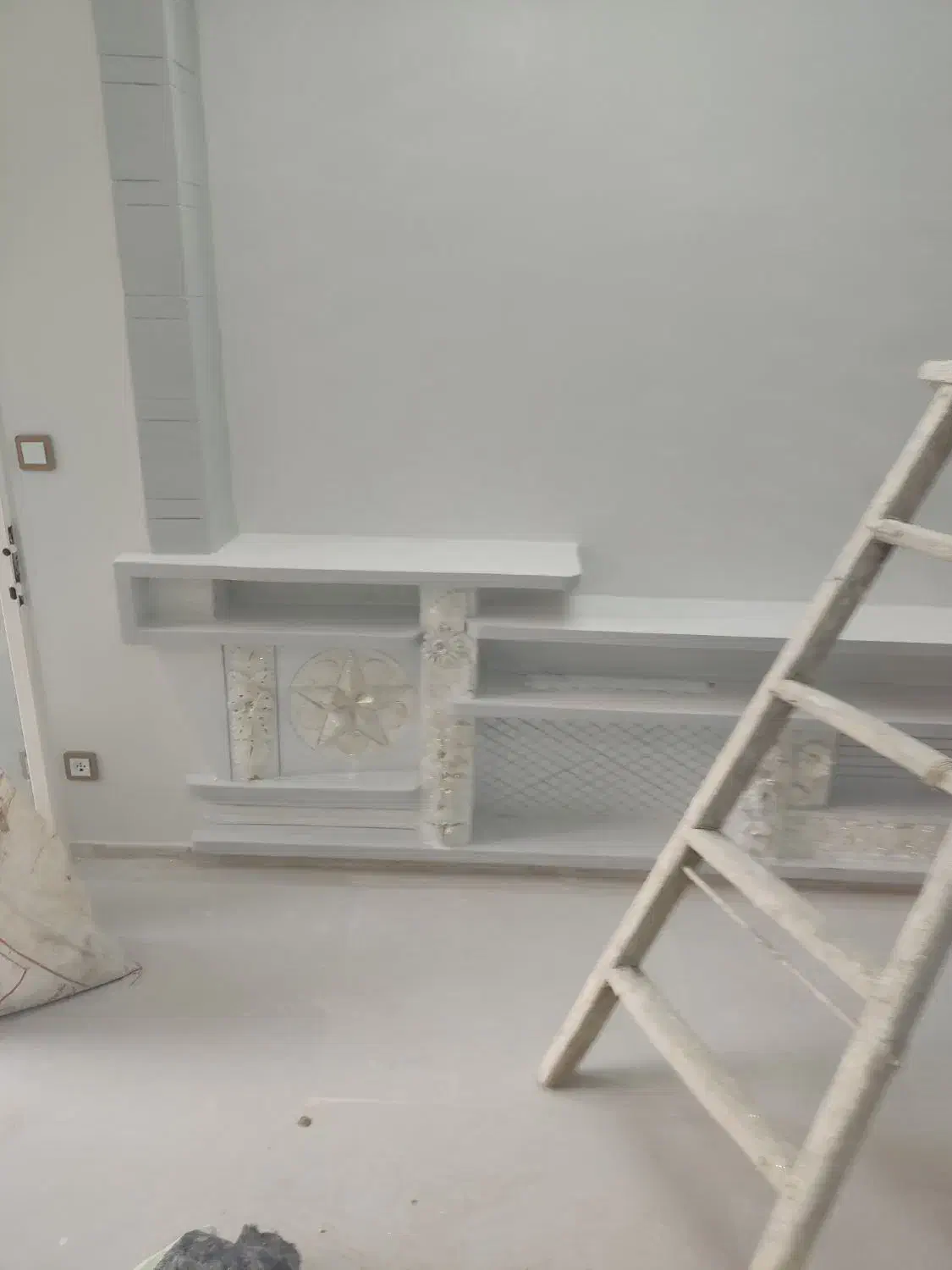 نقاشی ساختمان کناف کاغذ دیواری درب و پنجره|خدمات پیشه و مهارت|شاهین‌شهر, شهرک ردانی پور|دیوار