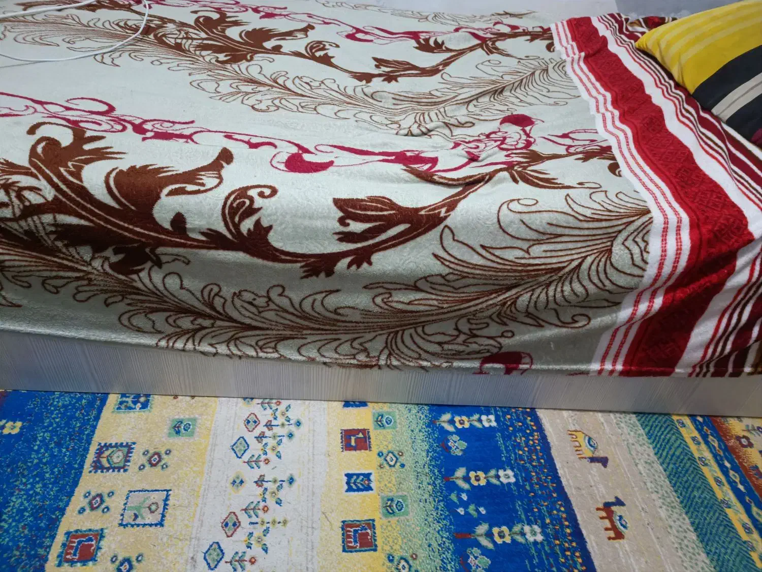 تخت یک نفره فروشی|تخت و سرویس خواب|محمدشهر, شهرک چمران|دیوار