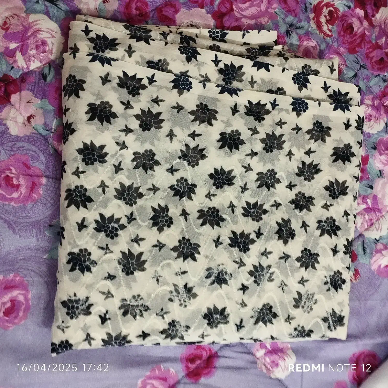 چادر مجلسی دوخته نشده|لباس|گلبهار, شهر جدید گلبهار|دیوار