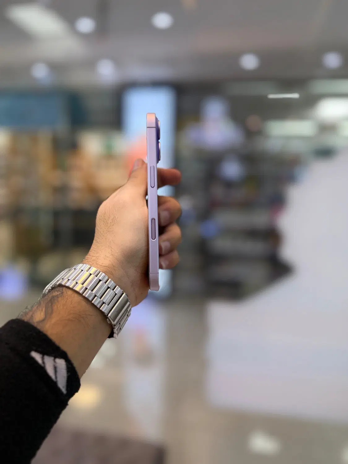 iPhone 17normal هم اکبند هم کارکرده رنگ خاص لوندر|موبایل|اصفهان, مفتح|دیوار