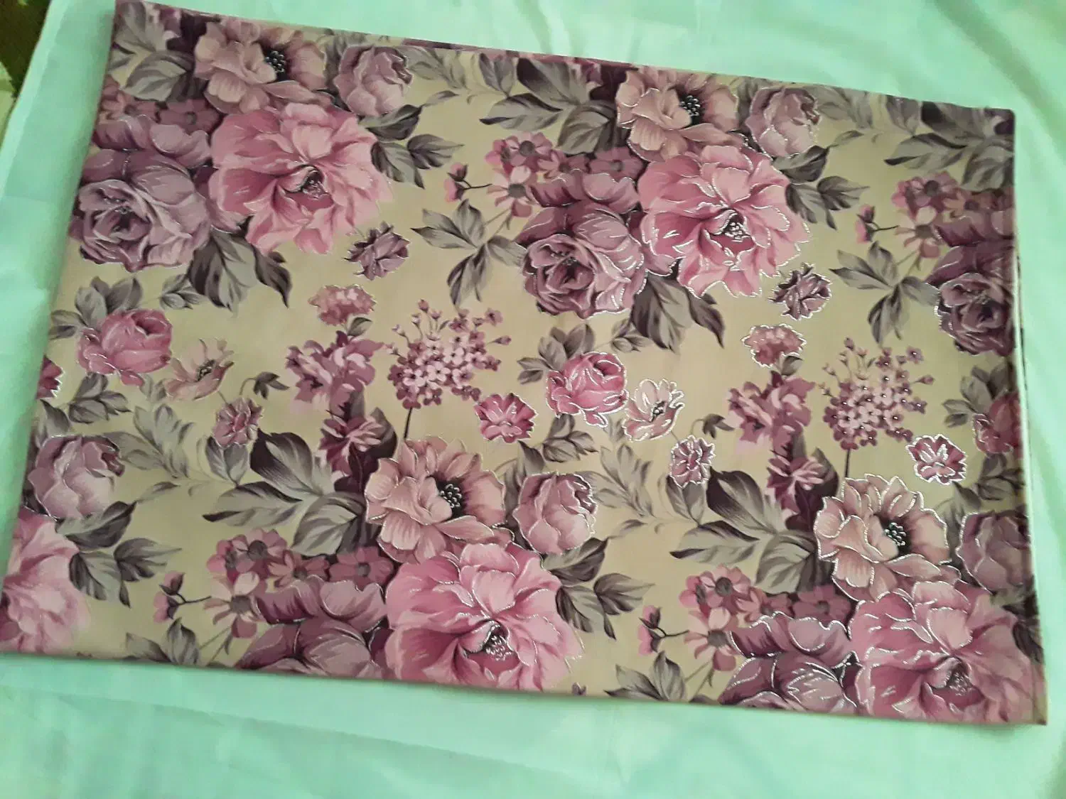 روبالشتی|رختخواب، بالش، پتو|اراک, |دیوار