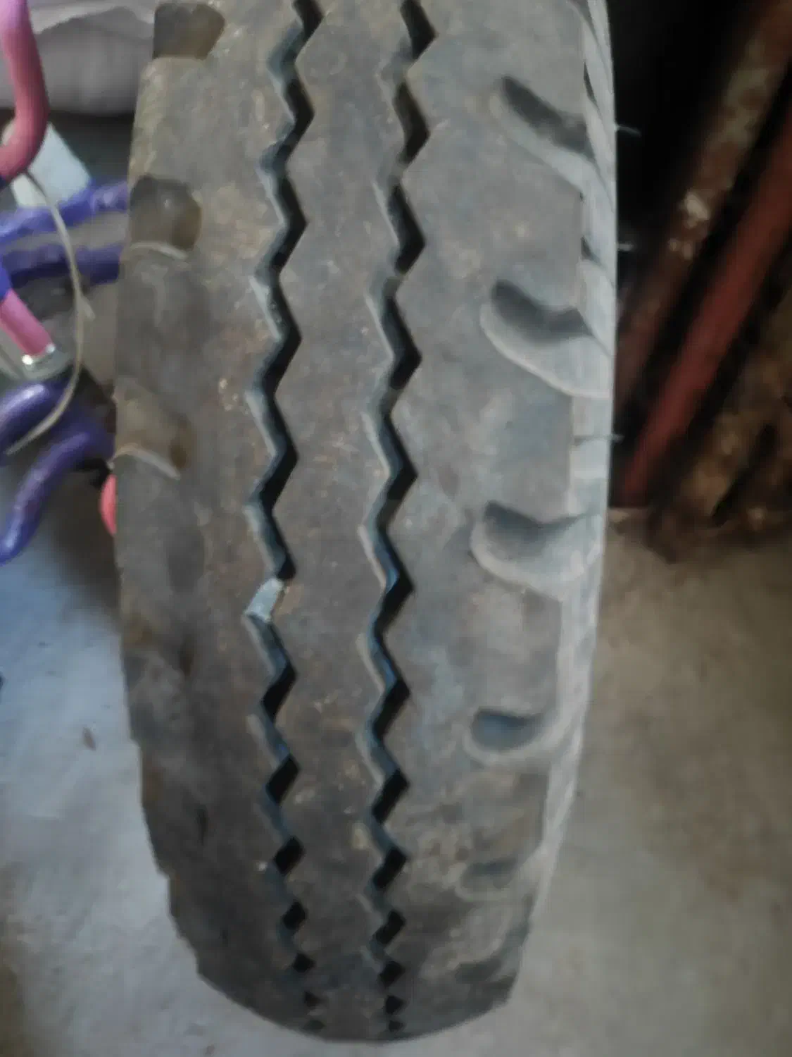 دو عدد لاستیک عقب نیسان ایسوزو در حد  7.50.16|قطعات یدکی و لوازم جانبی|محمدیه-قزوین, |دیوار