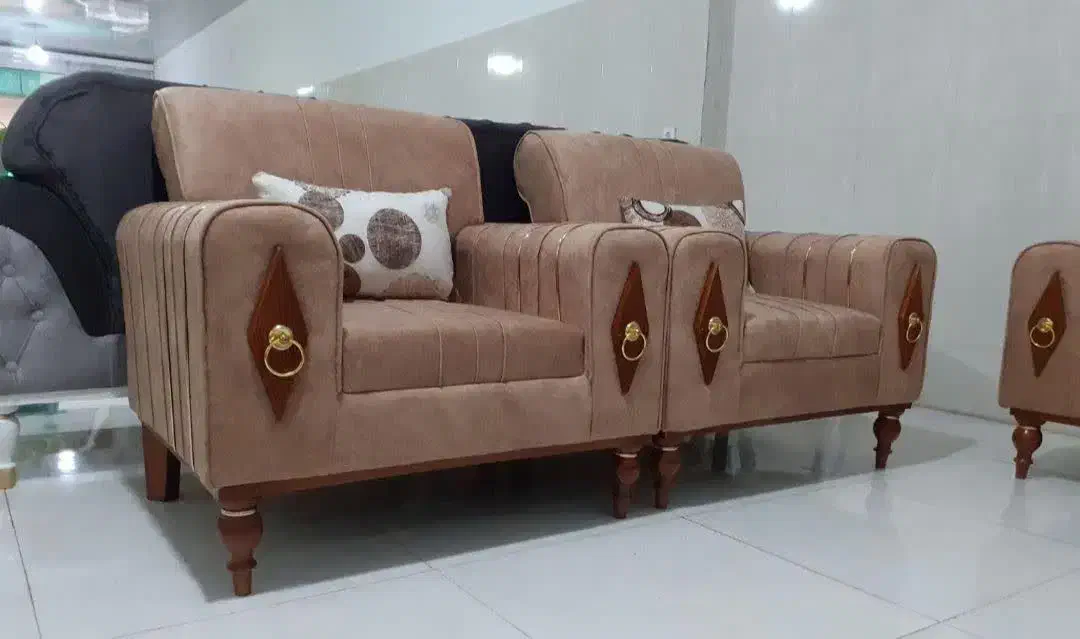 مبل کیان(ارسال رایگان)|مبلمان خانگی و میز عسلی|سنندج, |دیوار