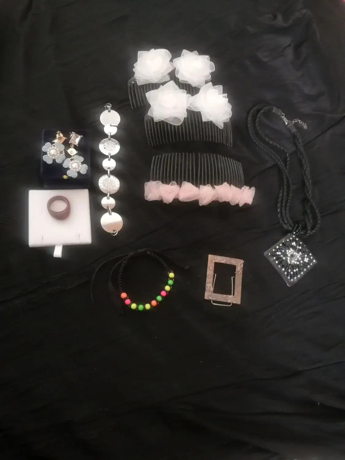 انواع بدلیجات گردنبند دست بند گوشواره ساعت|بدلیجات|گرگان, |دیوار