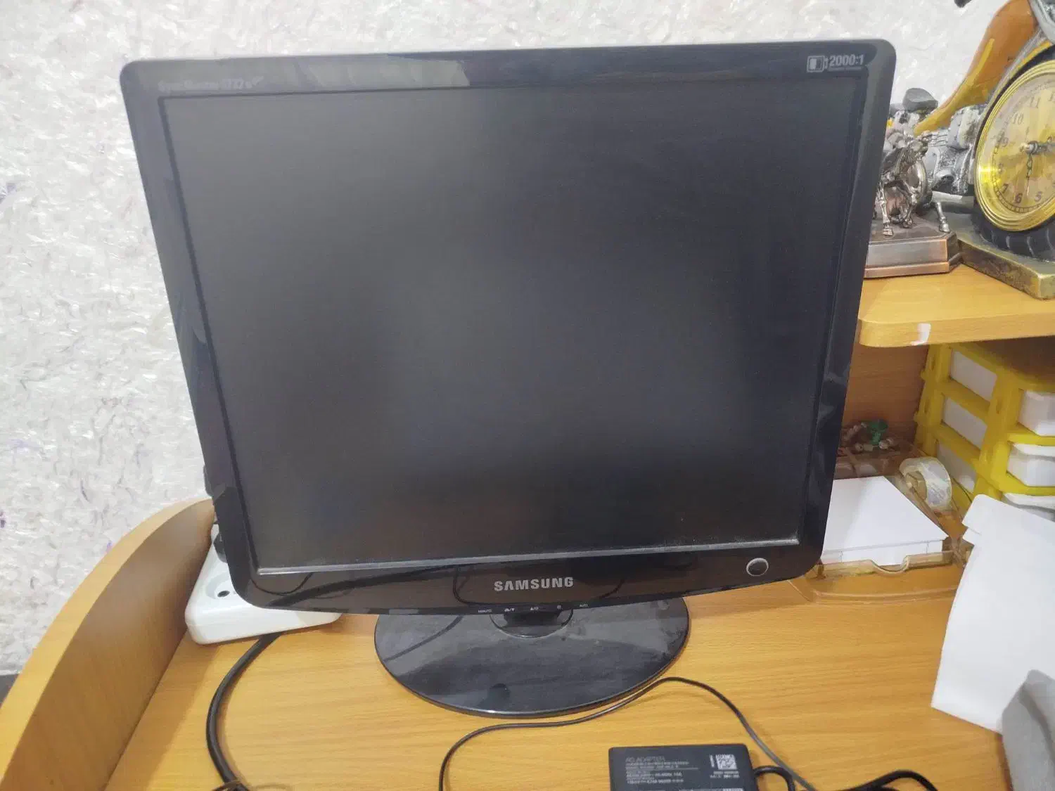 مانیتور LCD 17 اینچ سامسونگ|قطعات و لوازم جانبی رایانه|قم, شاه سید علی|دیوار