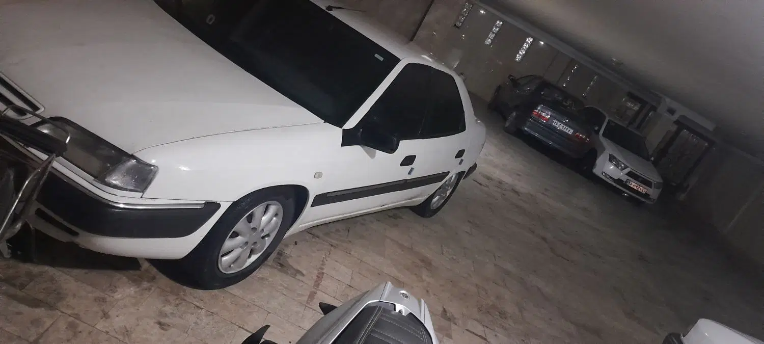 زانتیا ۲۰۰۰هزار مدل ۸۸ سفید موتوری صفر تا صد نو|خودرو سواری و وانت|تهران, تاکسیرانی|دیوار