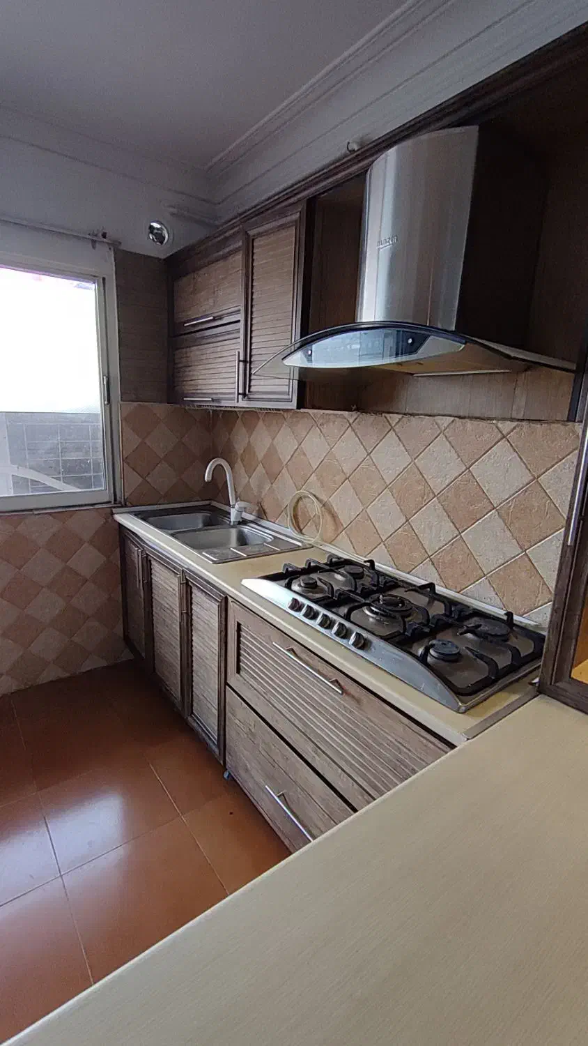 فروش ۸۵ متری ، ابتدای استقامت ۲|فروش آپارتمان|رشت, استقامت ۲|دیوار