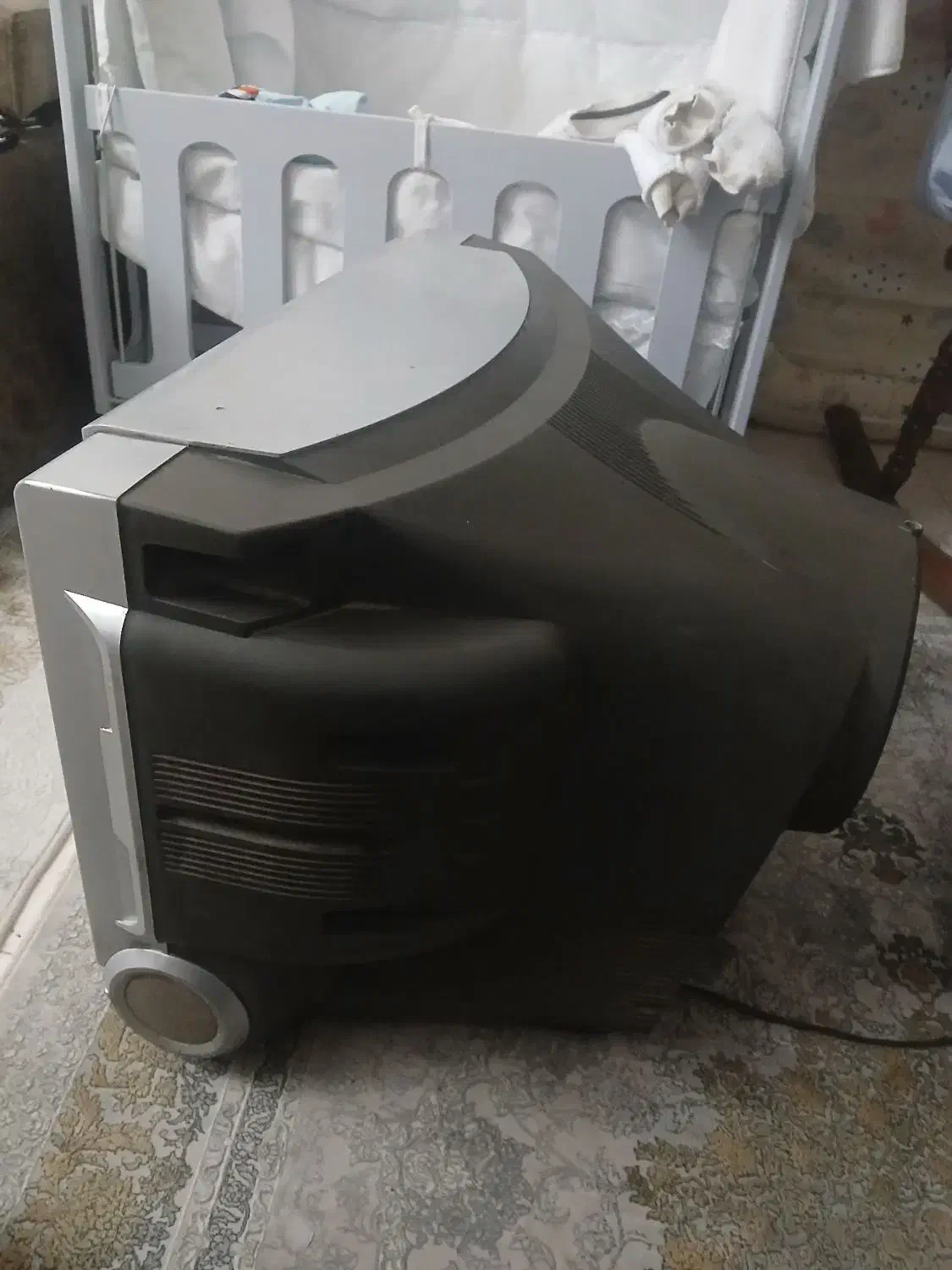 تلویزیون سامسونگ ۲۱ اینچ سالم|تلویزیون و پروژکتور|قدس, شهرک فرزان|دیوار