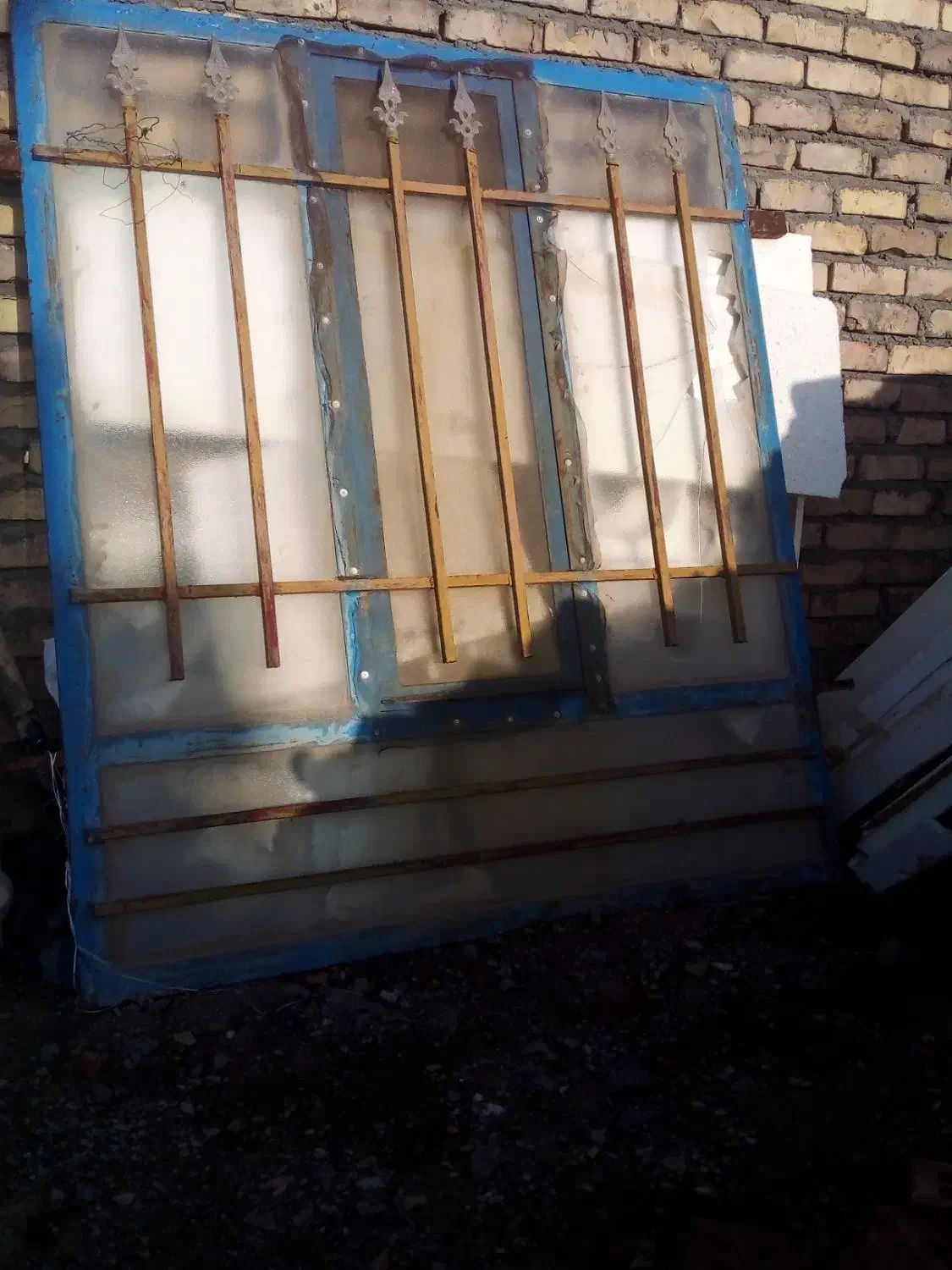 در و پنجره|مصالح و تجهیزات ساختمان|میان جلگه, |دیوار