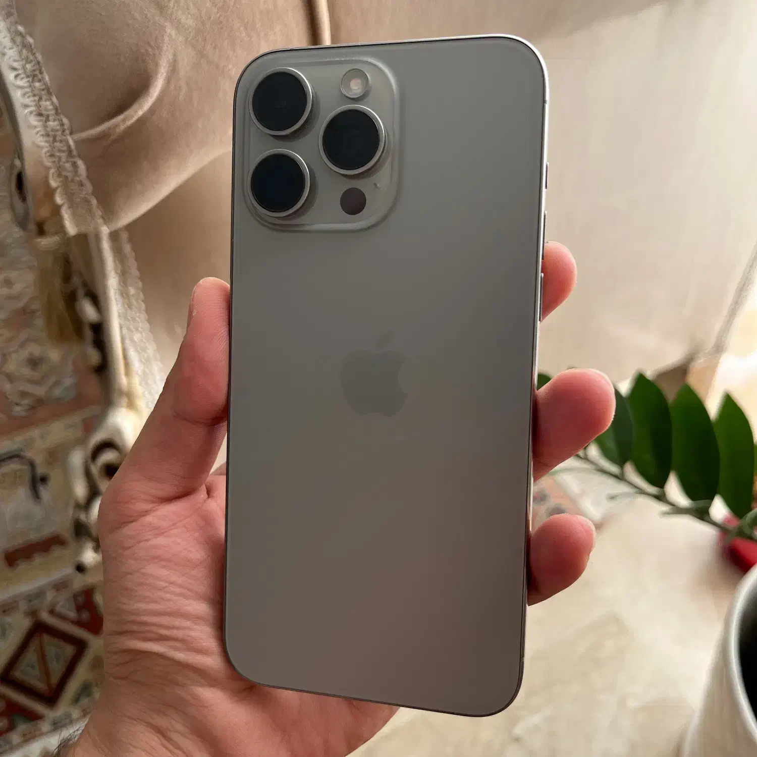 آیفون ۱۵ پرومکس ۲۵۶ گیگ باطری ۹۸٪ ZAA|موبایل|تهران, شهرک غرب|دیوار