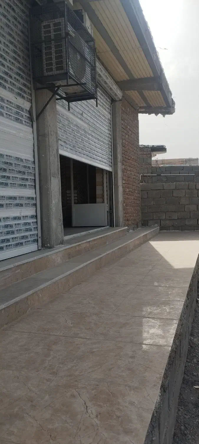 مغازه 40متری. دو نبش .جنب اورژانس چاه جمال|اجارهٔ مغازه و غرفه|ایرانشهر, |دیوار