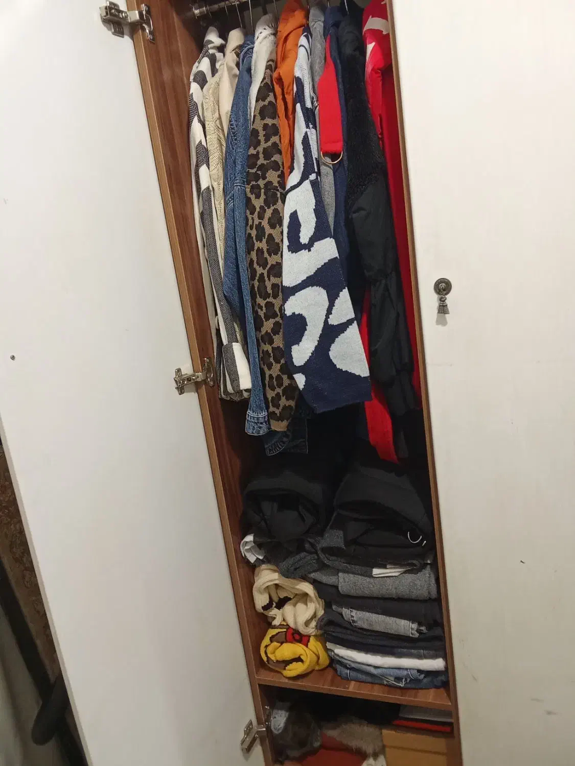 کمد و دراور درحدنو|جاکفشی، کمد، دراور|ری, دولت‌آباد|دیوار