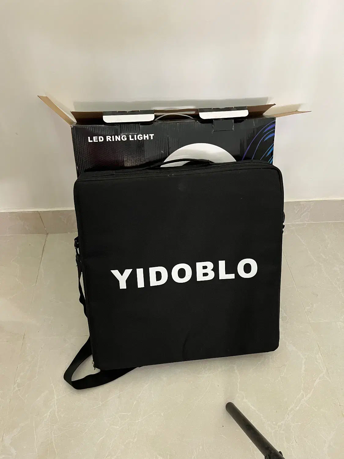 رینگ لایت ایدوبلو و پایه دوربین اسلیک|دوربین عکاسی و فیلم‌برداری|اهواز, فاز ۲ پادادشهر|دیوار