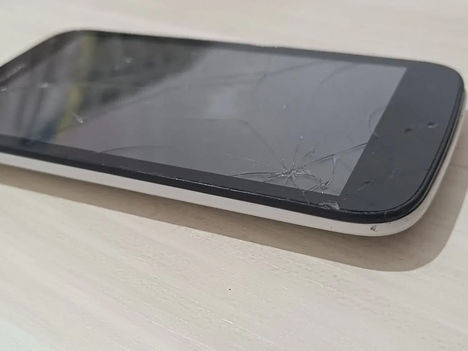 گوشی هو آوی|موبایل|قم, شهرک طالقانی|دیوار