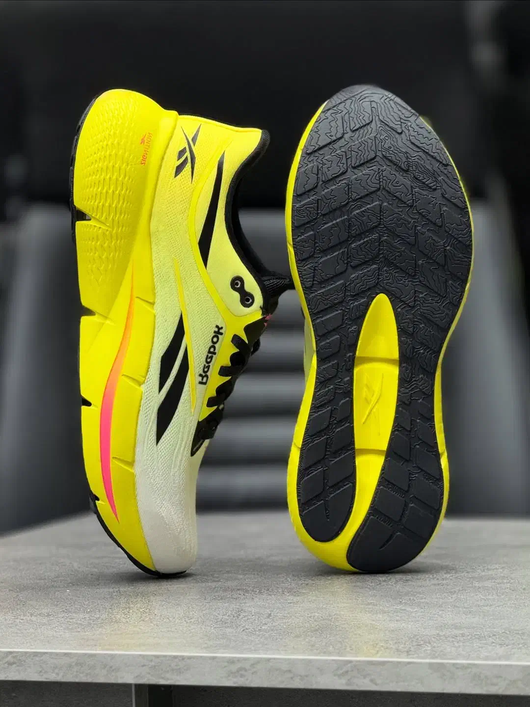 کتونی Reabok  made in Vietnam 2025|کیف، کفش، کمربند|کرمانشاه, |دیوار