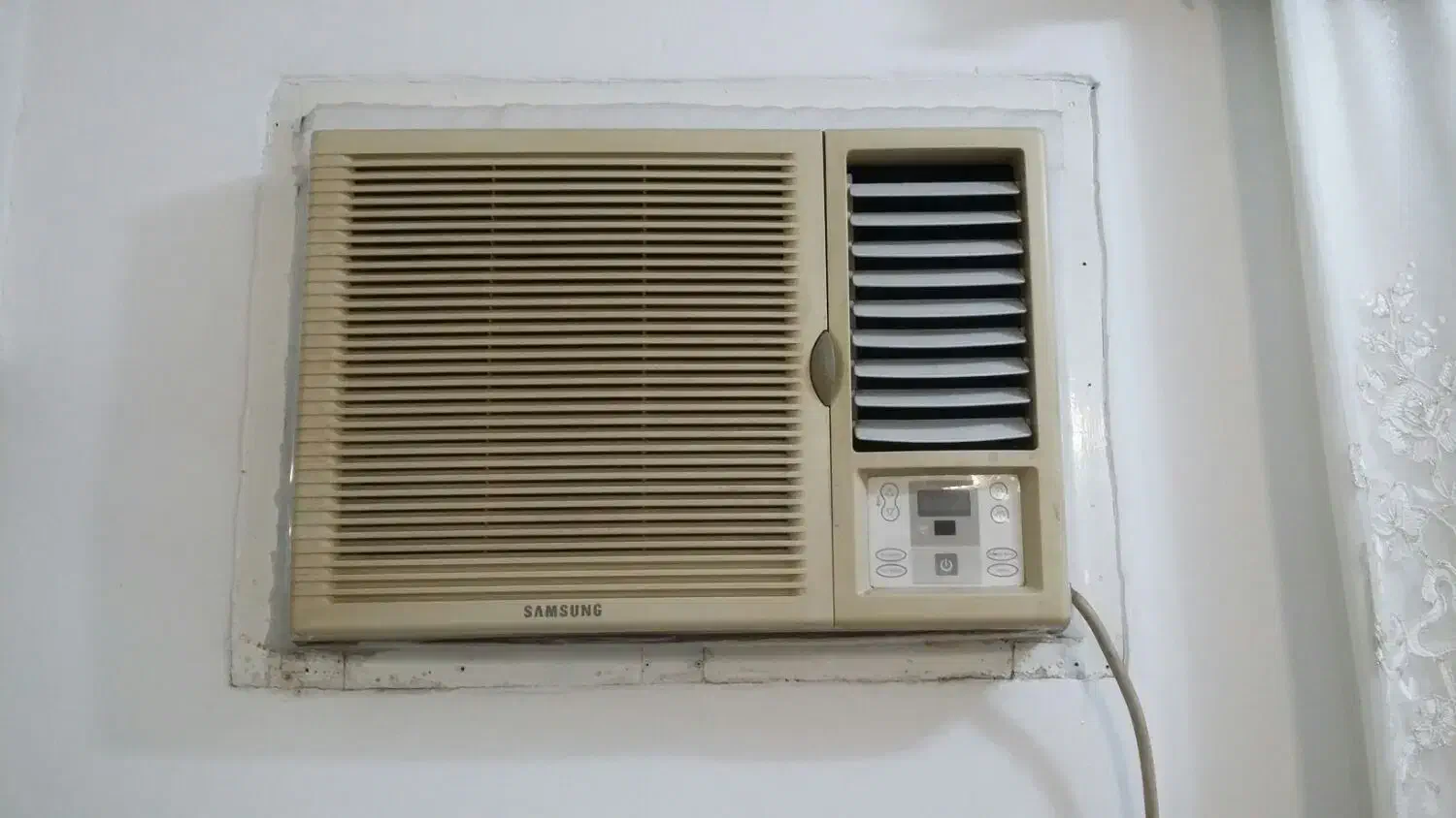 کولرپنجره ای سامسونگ|کولر گازی و فن‌کوئل|رشت, چمارسرا|دیوار
