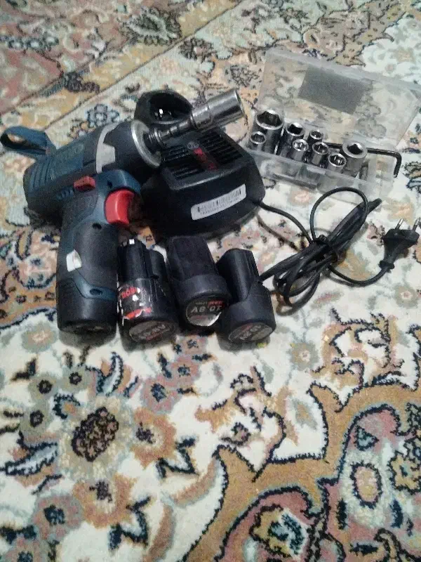 بوکس شارژی بوش اصلی آلمان پرقدرت و میلگردخم کن|ابزارآلات|کرج, حصارک پایین|دیوار