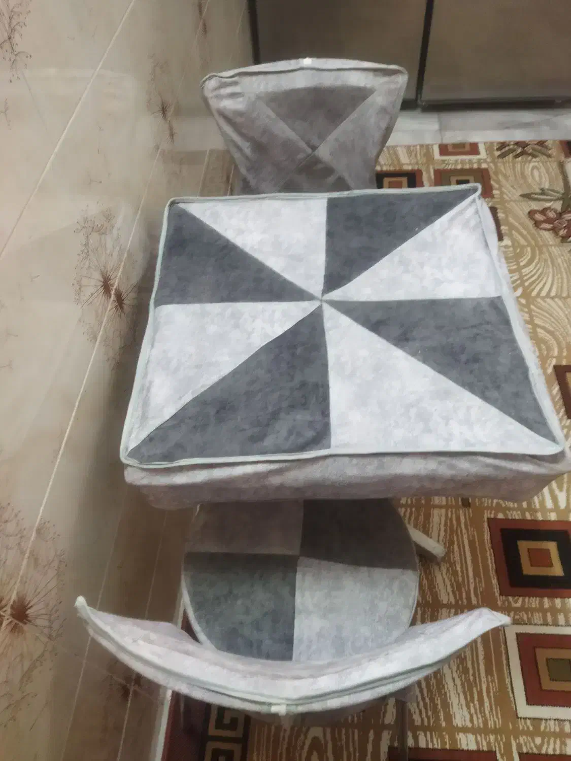 میز ناهار خوری 2 نفره|میز و صندلی غذاخوری|زارچ, |دیوار