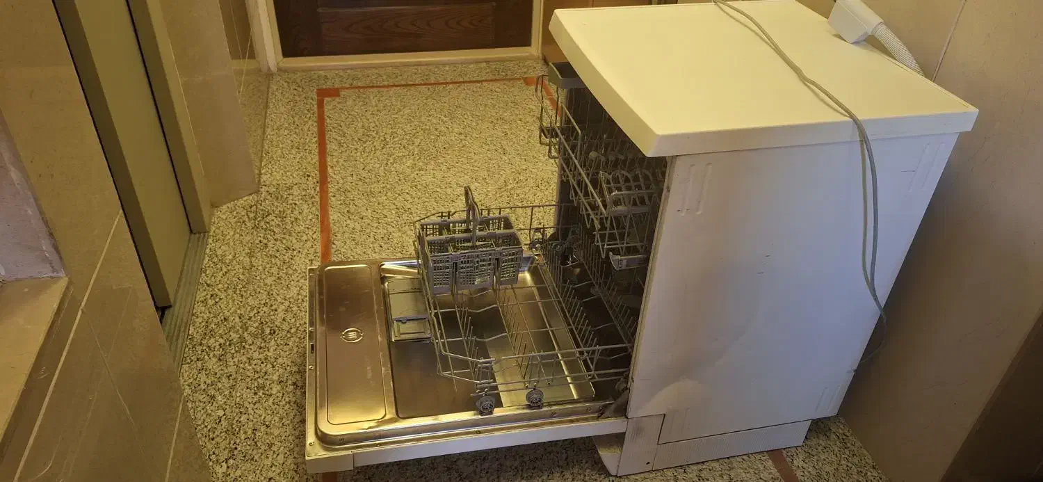 ماشین ظرفشویی ۱۴ نفره بوش المان|ماشین ظرفشویی|اصفهان, باغ نگاره|دیوار