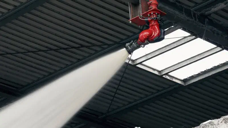 خدمات ایمنی ساختمان، اعلان و اطفاء حریق|خدمات پیشه و مهارت|بندرعباس, |دیوار